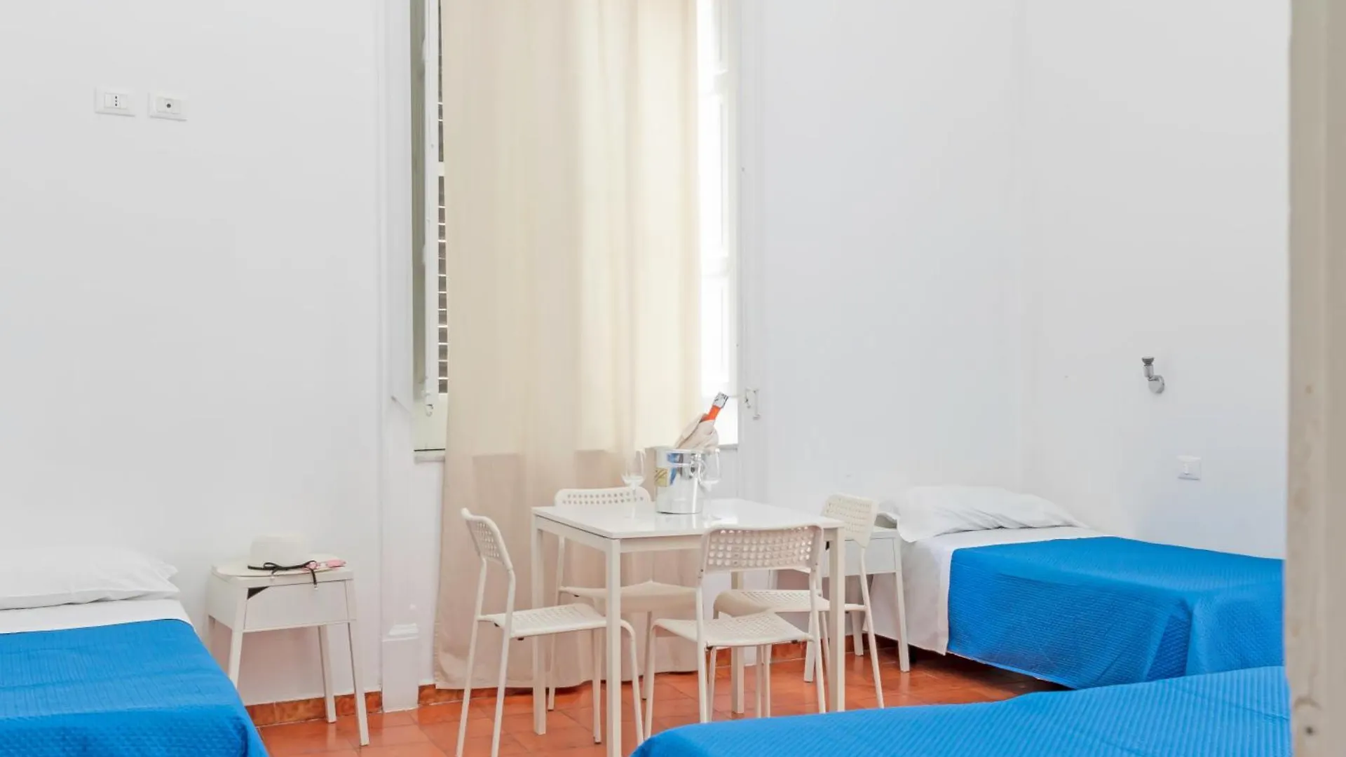 A Casa Di Amici Hostel Palermo Italië
