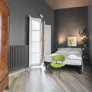 https://appartamento-cellini-florence.it-tuscanyhotel.com