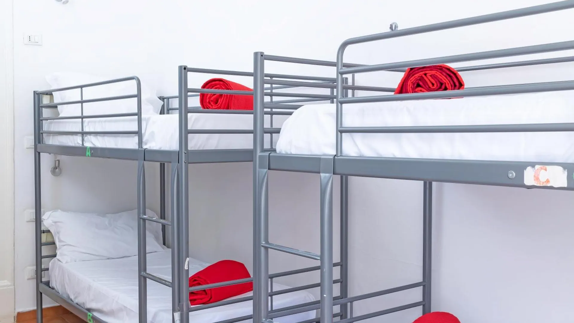 A Casa Di Amici Hostel Palermo