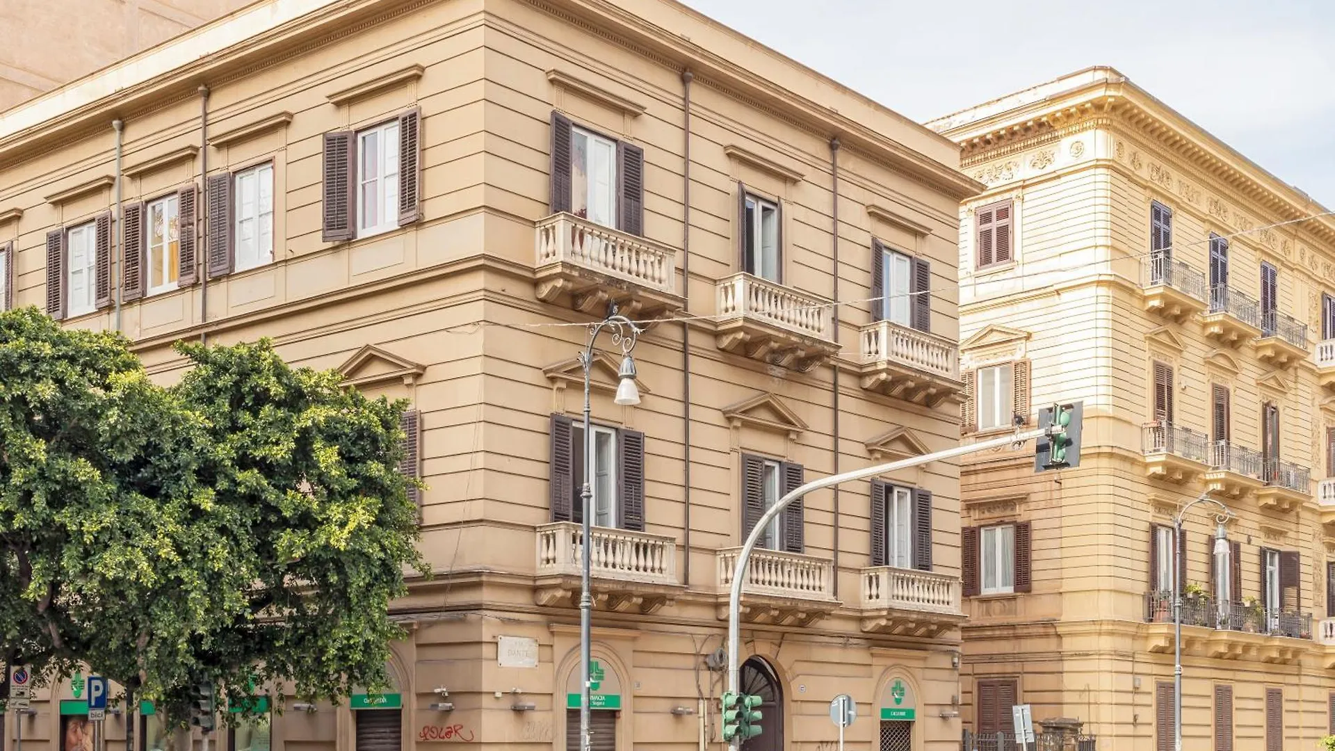 A Casa Di Amici Hostel Palermo Italy