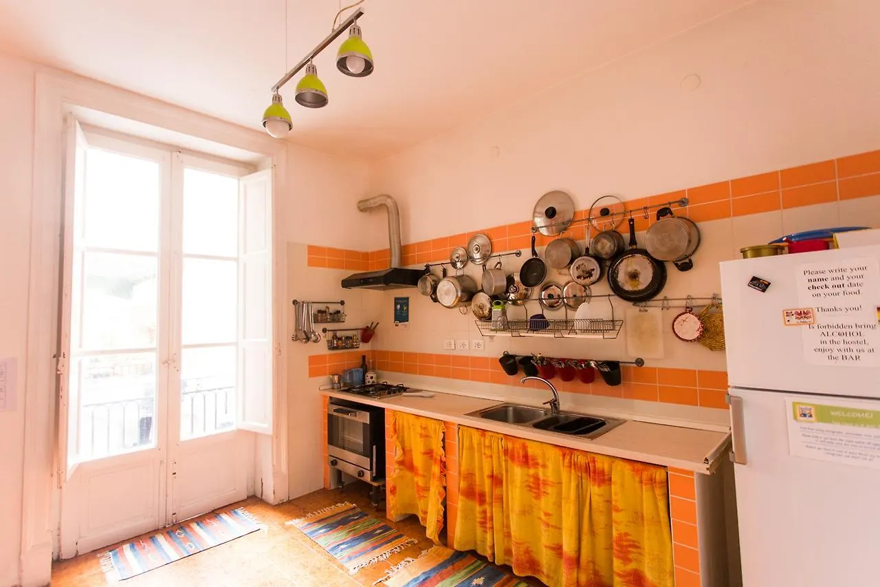 A Casa Di Amici Hostel Palermo 0*,  Italy